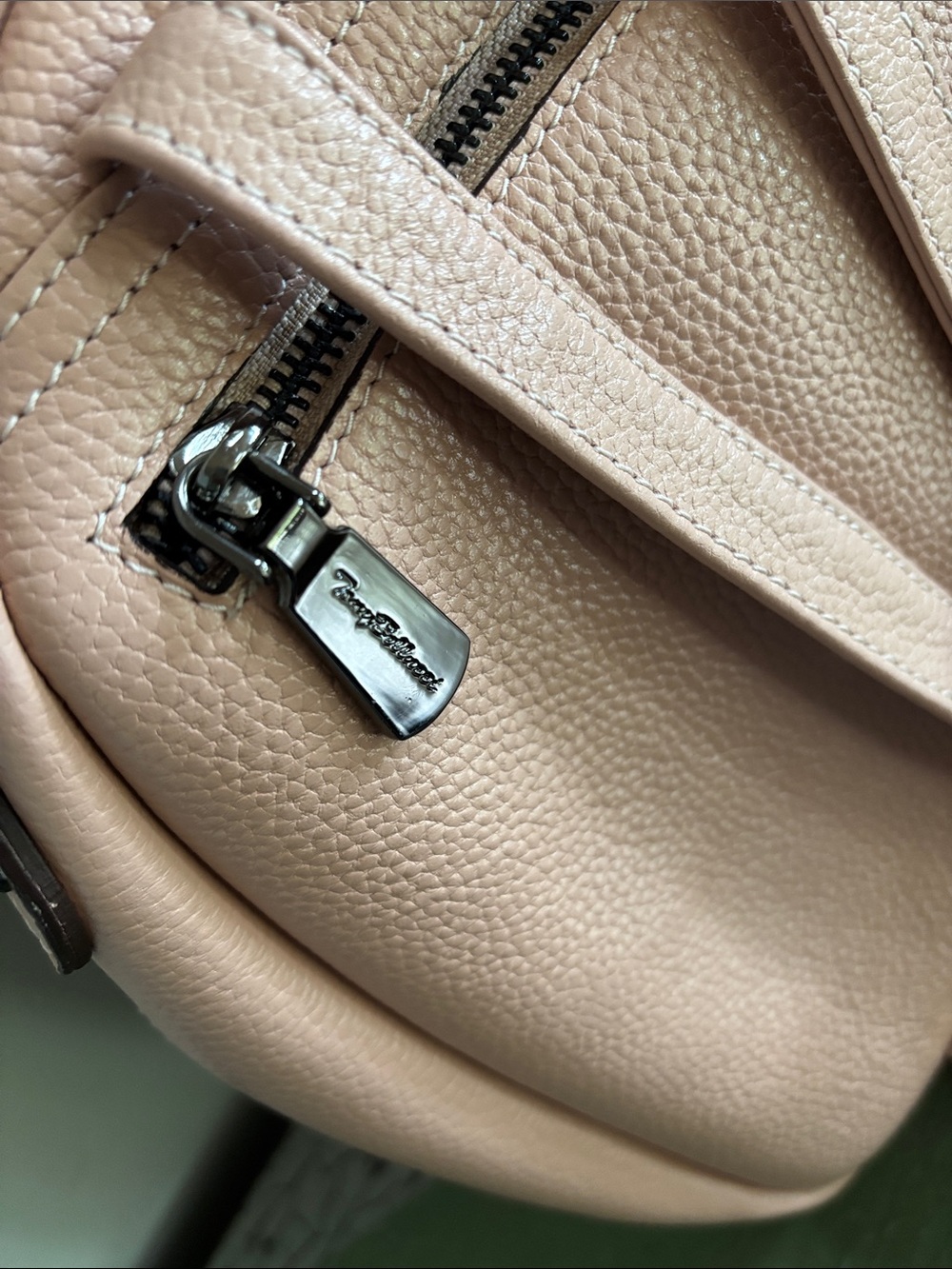 Tony Bellucci Blush Pink Pebbled Backpack Bag Purse Travel 10 x 9.5 x 2.5 - Picture 5 of 11